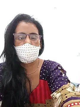 sanjana077 online show from April 23, 2026, 10:36 am