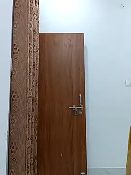 sanjana077 online show from May 1, 2026, 3:22 am