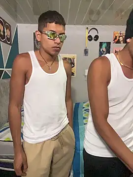 Snapshot of Mike_and_Rayan chatting on March 15, 2026, 10:05 pm Mike and Rayan online show from March 15, 2026, 10:05 pm