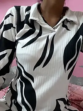 Snapshot of deewane-ki_deewaniyat chatting on November 8, 2025, 4:34 am deewane-ki deewaniyat online show from November 8, 2025, 4:34 am