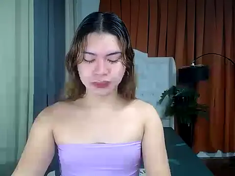 Snapshot of furry_puss chatting on March 16, 2026, 1:44 am furry puss online show from March 16, 2026, 1:44 am