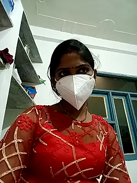 Snapshot of V_HOT_SEXY chatting on November 7, 2025, 10:26 am V HOT SEXY online show from November 7, 2025, 10:26 am