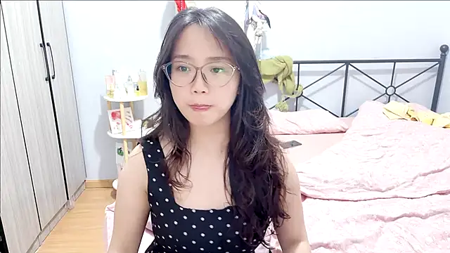 Hmm 0303 online show from May 7, 2026, 4:45 pm