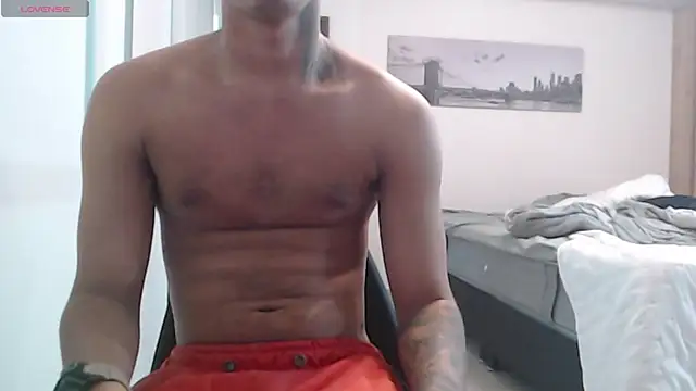 Snapshot of thebesthot chatting on June 18, 2026, 11:53 pm thebesthot online show from June 18, 2026, 11:53 pm