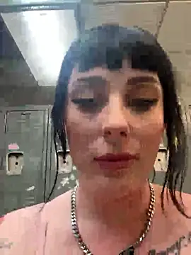 Snapshot of LoveDovexxx chatting on January 6, 2026, 4:16 am LoveDovexxx online show from January 6, 2026, 4:16 am
