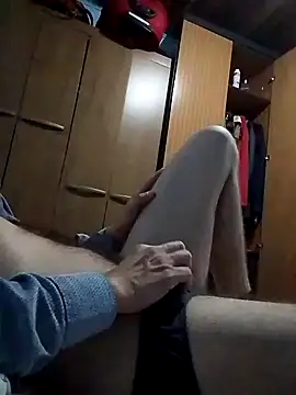 DeutschmanPeter online show from November 5, 2025, 4:51 pm