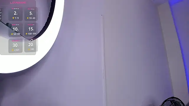 Snapshot of Nyra_lux16 chatting on November 8, 2025, 6:46 am Nyra lux16 online show from November 8, 2025, 6:46 am