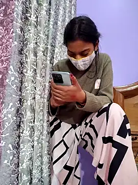 Student12th online show from November 23, 2025, 3:50 am