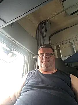 Grase44 online show from May 17, 2026, 11:39 am