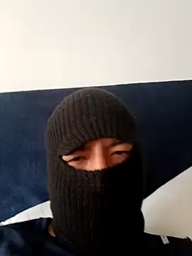 Snapshot of theboyinthemask chatting on November 5, 2025, 9:15 pm theboyinthemask online show from November 5, 2025, 9:15 pm