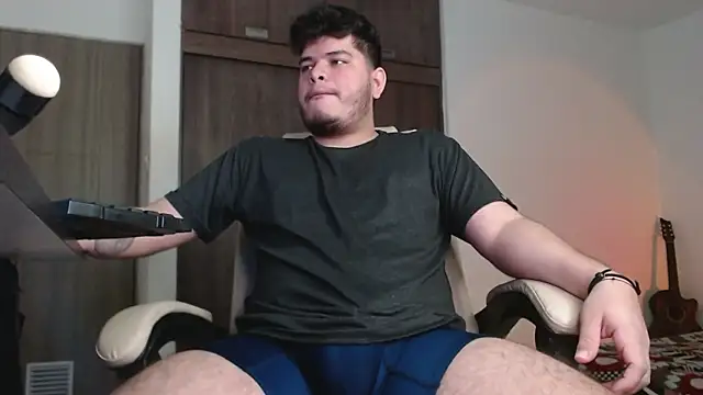 Snapshot of Dante_Bonett chatting on November 8, 2025, 7:56 pm Dante Bonett online show from November 8, 2025, 7:56 pm