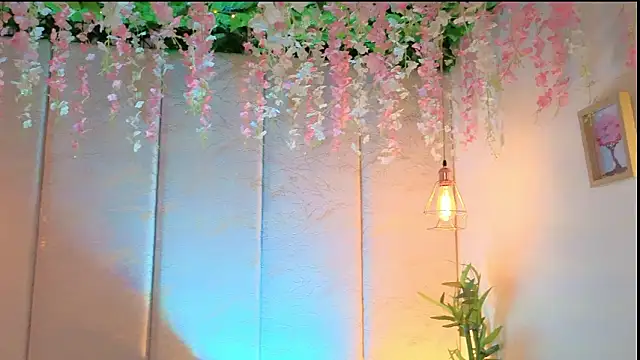 Snapshot of _ViolletteNoir_ chatting on March 9, 2026, 8:46 pm ViolletteNoir online show from March 9, 2026, 8:46 pm