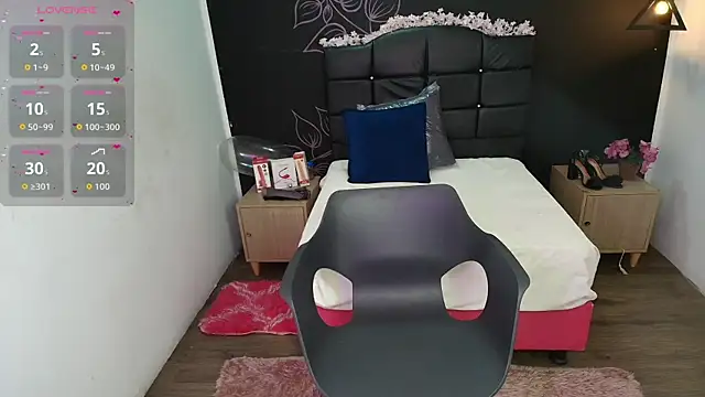 Snapshot of AriannaFox_ chatting on November 9, 2025, 11:52 am AriannaFox online show from November 9, 2025, 11:52 am