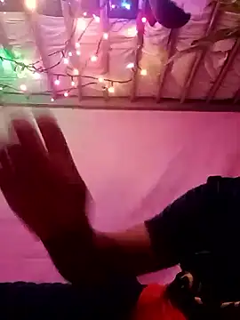 ParlousCarpet online show from December 3, 2025, 4:31 am