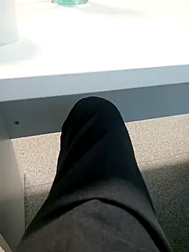 ParlousCarpet online show from March 23, 2026, 2:04 am