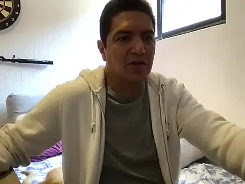 Snapshot of yayo_33 chatting on April 13, 2026, 8:58 pm yayo 33 online show from April 13, 2026, 8:58 pm