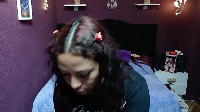 monika 256 online show from March 9, 2026, 1:26 pm