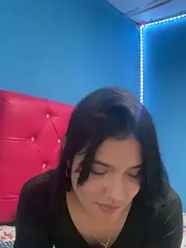 Chiquinquira3 online show from May 27, 2026, 3:36 am