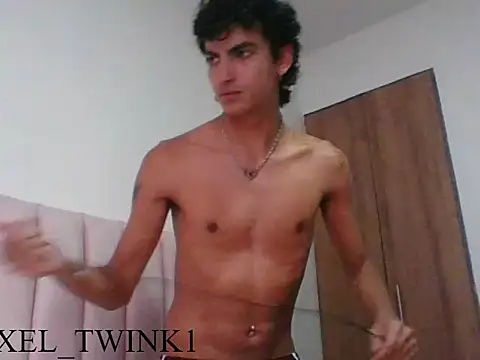 Snapshot of axel_love13 chatting on November 12, 2025, 9:14 pm axel love13 online show from November 12, 2025, 9:14 pm