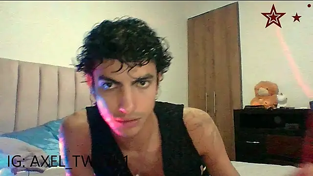 Snapshot of axel_love13 chatting on December 3, 2025, 10:41 pm axel love13 online show from December 3, 2025, 10:41 pm