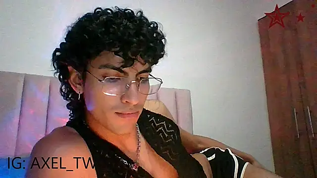 Snapshot of axel_love13 chatting on January 8, 2026, 1:41 am axel love13 online show from January 8, 2026, 1:41 am