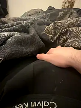 esko42 online show from November 6, 2025, 9:48 pm