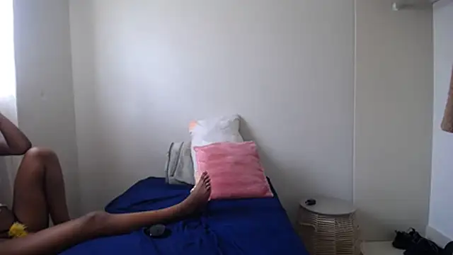 Snapshot of SexySlimMelanin chatting on November 30, 2025, 10:41 am SexySlimMelanin online show from November 30, 2025, 10:41 am