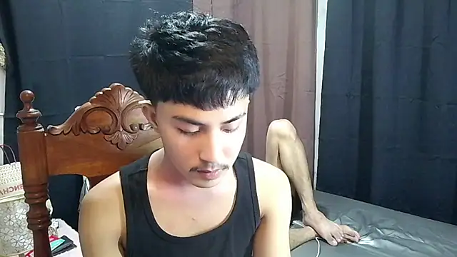 Snapshot of Urloverhardcock chatting on July 7, 2026, 3:05 pm Urloverhardcock online show from July 7, 2026, 3:05 pm