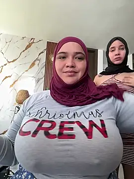 sweetmuslim01 online show from May 5, 2026, 3:53 pm