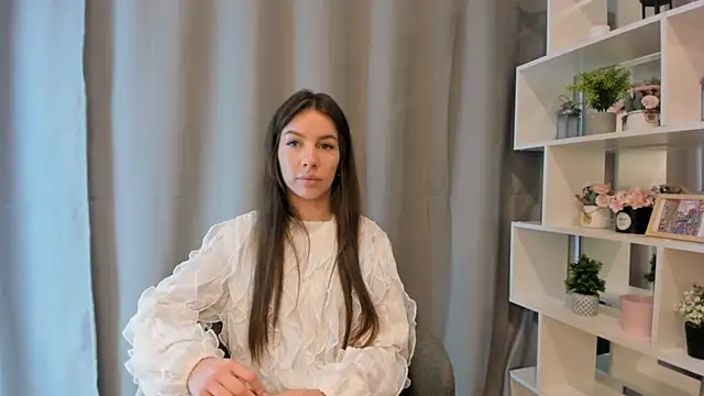 Snapshot of OtiliaNatiello chatting on November 7, 2025, 2:06 pm OtiliaNatiello online show from November 7, 2025, 2:06 pm