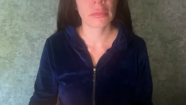 Angelinaa19 online show from May 6, 2026, 6:08 am
