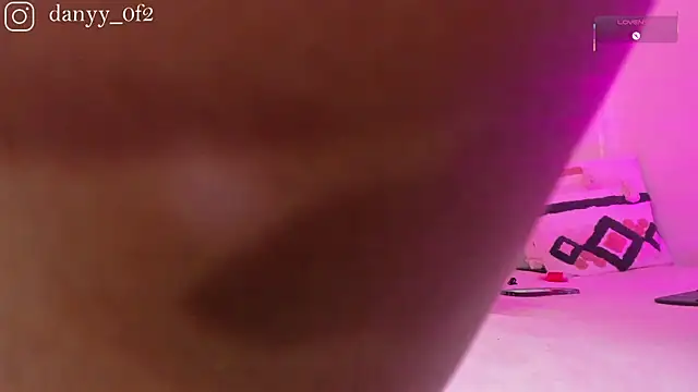 Snapshot of Daniihot__ chatting on February 20, 2026, 5:04 am Daniihot online show from February 20, 2026, 5:04 am