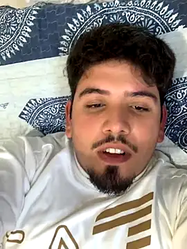 Snapshot of Bbbtro chatting on November 25, 2025, 9:26 pm Bbbtro online show from November 25, 2025, 9:26 pm