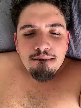 Snapshot of Bbbtro chatting on March 25, 2026, 7:20 pm Bbbtro online show from March 25, 2026, 7:20 pm