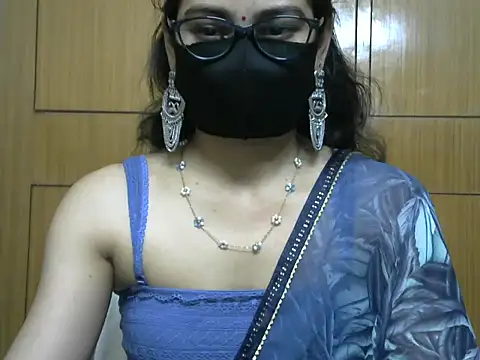 Snapshot of Fairy_Pie chatting on April 17, 2026, 7:39 pm Fairy Pie online show from April 17, 2026, 7:39 pm