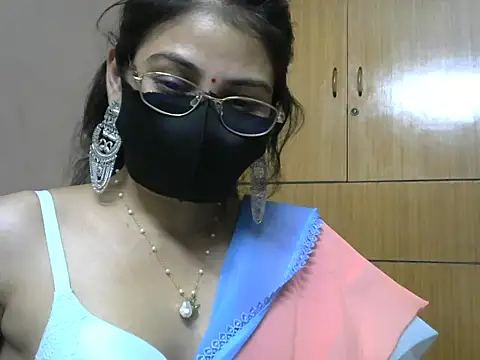 Snapshot of Fairy_Pie chatting on May 21, 2026, 6:37 pm Fairy Pie online show from May 21, 2026, 6:37 pm