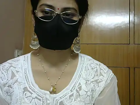 Snapshot of Fairy_Pie chatting on May 22, 2026, 5:29 pm Fairy Pie online show from May 22, 2026, 5:29 pm