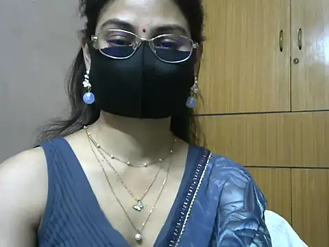 Snapshot of Fairy_Pie chatting on May 23, 2026, 5:50 pm Fairy Pie online show from May 23, 2026, 5:50 pm