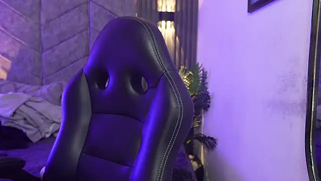 AuroraLanee  online show from February 4, 2026, 7:31 pm