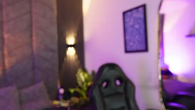 AuroraLanee  online show from February 7, 2026, 7:50 pm