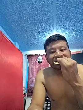 themorenofit08 online show from May 16, 2026, 5:12 pm