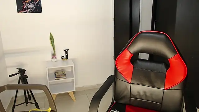 Jackboy 000 online show from May 10, 2026, 10:53 am