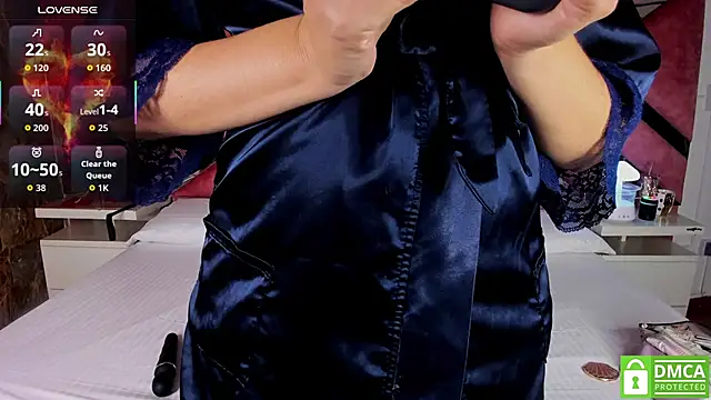 Snapshot of Lily_Queen30 chatting on March 6, 2026, 8:27 pm Lily Queen30 online show from March 6, 2026, 8:27 pm