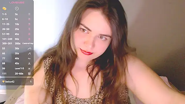  bade tasci  online show from May 10, 2026, 10:04 pm