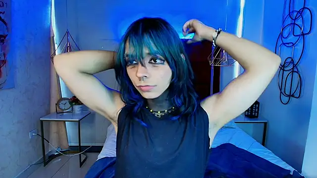 luxiel  online show from June 12, 2026, 10:08 pm