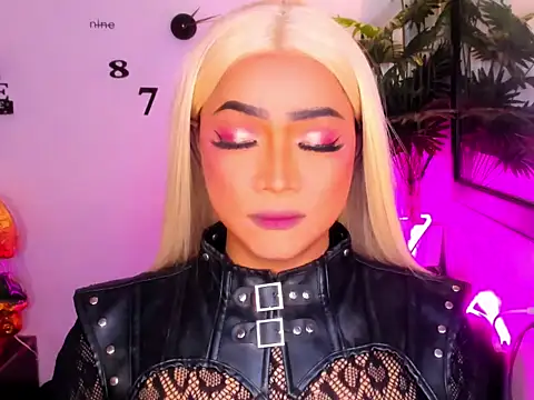 GwennGoddess online show from March 21, 2026, 5:12 am