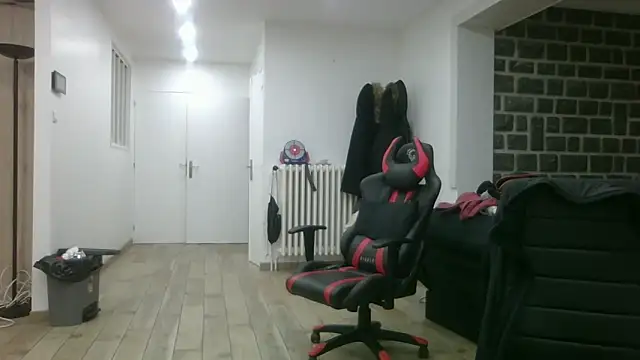 samia42 online show from November 16, 2025, 10:04 pm