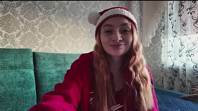 SweetLiaison online show from December 14, 2025, 6:19 am