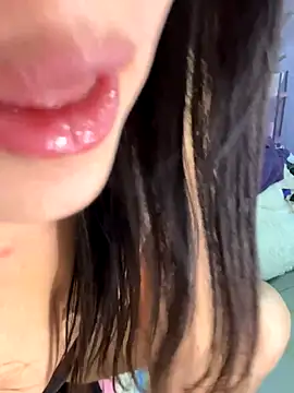 Snapshot of KK583 chatting on November 17, 2025, 9:48 am KK583 online show from November 17, 2025, 9:48 am