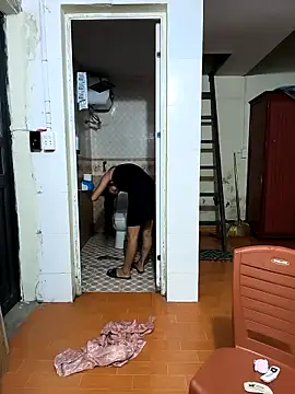 Lynly k2 online show from March 15, 2026, 1:17 pm